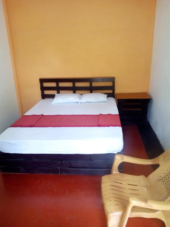 Bed and Breakfast Lily Adam'S Peak Nallathanniya Exterior foto